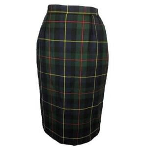 1970s O’Neil of Dublin Tartan Wool Skirt Made in Ireland XS P
